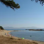 In La Escala Near Beaches & Pools 아파트 *
