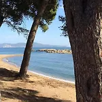 In La Escala Near Beaches & Pools 아파트 L' Escala