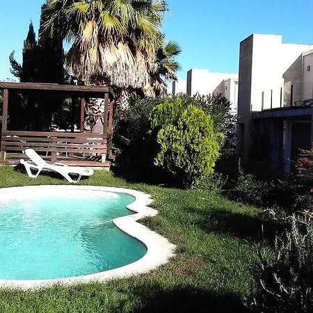 Facing The Pool *