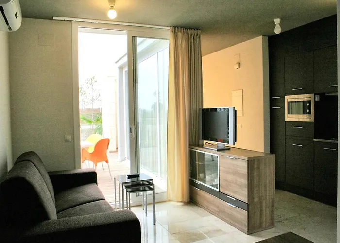 In La Escala Near Beaches & Pools Apartamento