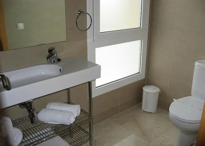 Apartamento In La Escala Near Beaches & Pools *