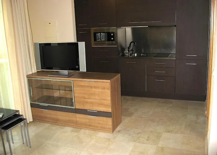 Apartamento In La Escala Near Beaches & Pools *