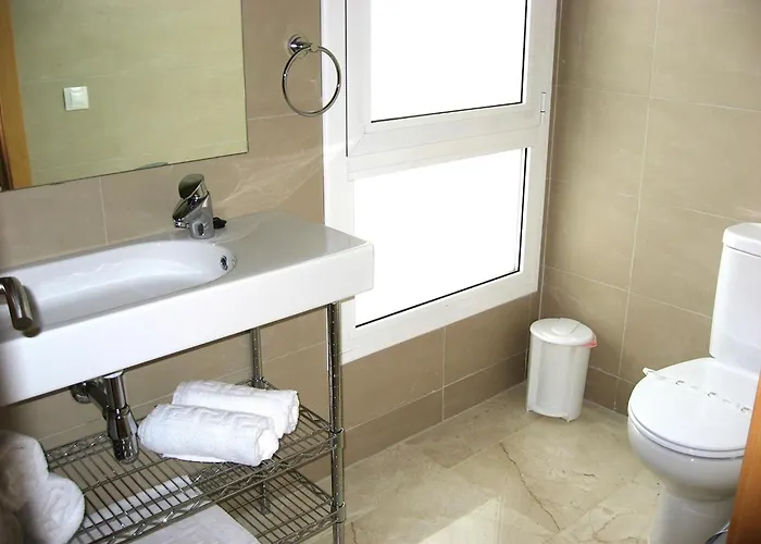 Apartamento In La Escala Near Beaches & Pools *